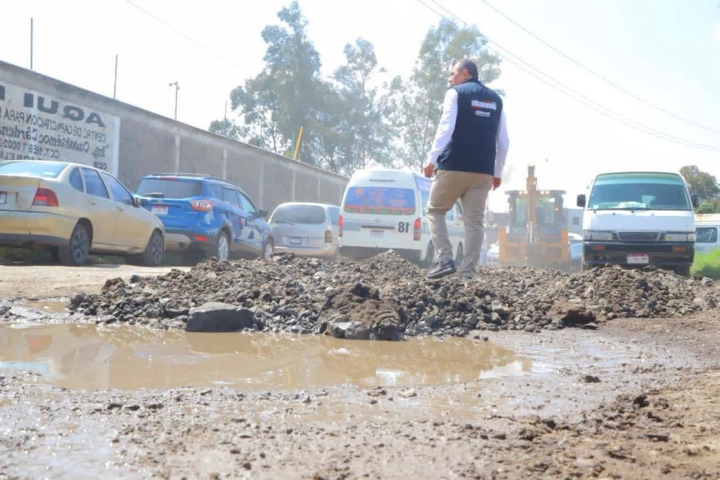 Los baches no los provocan las lluvias, los provoca la corrupción: JC Barragán 2 img 20260618 wa0211327442596848467785